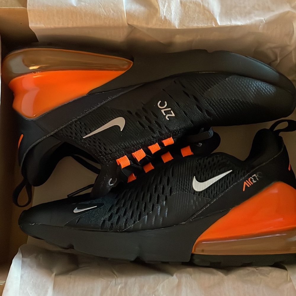 Nike Air Max 270 Black Orange Sneakers 5.5Y